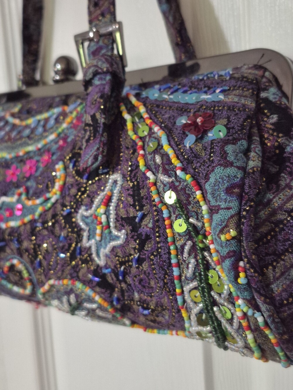 Paisley Purple Beaded And Sequined Kisslock Clasp Bag - Picture 8 of 13